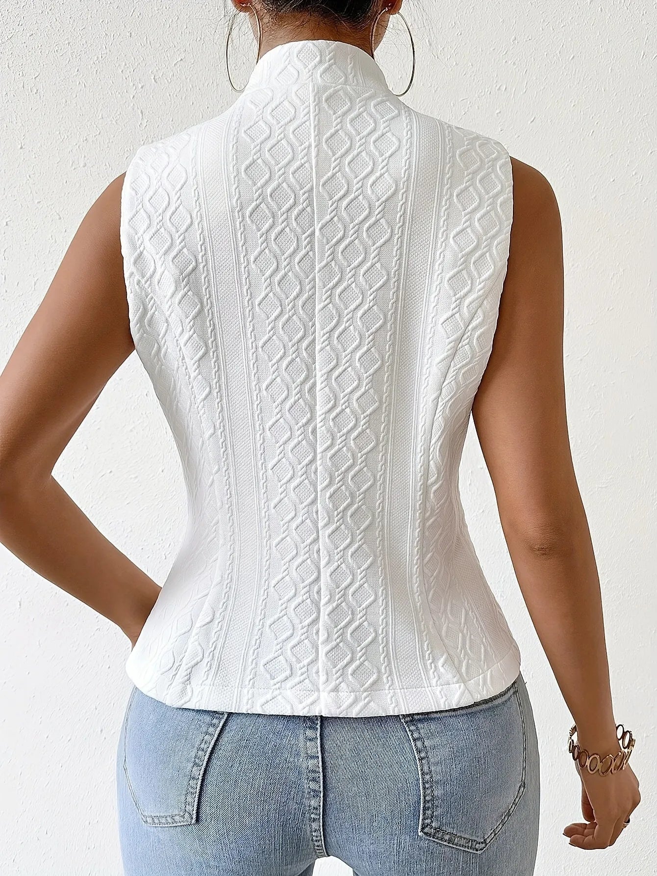 STELLA EMBOSSED SUMMER TOP